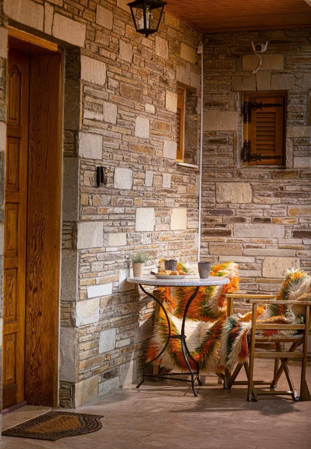 Georgia'S Guesthouse Kastoria Extérieur photo